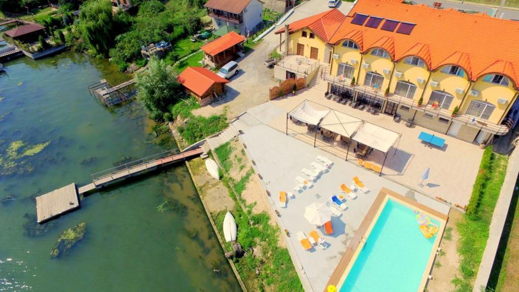 Hotel Mai Danube Ieşelniţa Exteriér fotografie